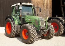 Traktory z napędem 4WD Fendt Farmer 409 Vario