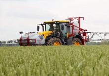 Traktory z napędem 4WD JCB Fastrac 4160