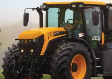 Traktory z napędem 4WD JCB Fastrac 4220