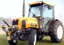 Traktory z napędem 4WD Renault Fructus 130 - 4