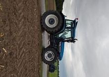 Traktory z napędem 4WD New Holland M 135/8360/402