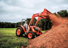 Traktory z napędem 4WD Kubota M6060HD