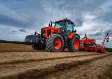 Traktory z napędem 4WD Kubota M7153 