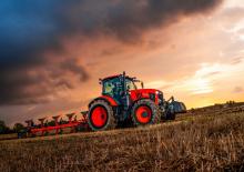 Traktory z napędem 4WD Kubota M7173