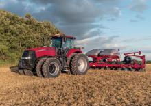 Traktory z napędem 4WD Case IH Magnum 220