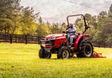Traktory z napędem 4WD Massey Ferguson MF 1835 M