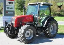 Traktory z napędem 4WD Massey Ferguson MF 2430 ST Kompakt