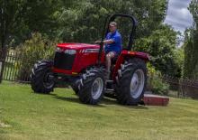 Traktory z napędem 4WD Massey Ferguson MF 2615-4R