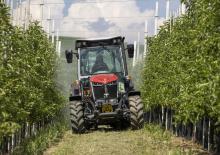Traktory z napędem 4WD Massey Ferguson MF 3FR.105 