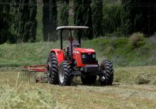 Traktory z napędem 4WD Massey Ferguson MF 455 Xtra 