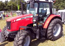 Traktory z napędem 4WD Massey Ferguson MF 5435 Freisicht