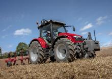 Traktory z napędem 4WD Massey Ferguson MF 5713SL