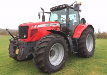 Traktory z napędem 4WD Massey Ferguson MF 7465 Dyna-VT