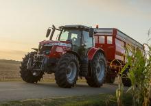 Traktory z napędem 4WD Massey Ferguson MF 7718 S