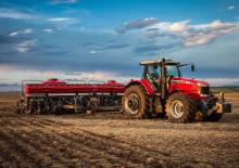 Traktory z napędem 4WD Massey Ferguson MF 7725