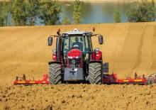 Traktory z napędem 4WD Massey Ferguson MF 7726 S