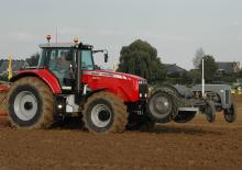 Traktory z napędem 4WD Massey Ferguson MF 8470 Dyna-VT
