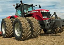 Traktory z napędem 4WD Massey Ferguson MF 8680 Dyna-VT