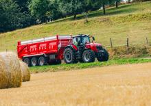Traktory z napędem 4WD Massey Ferguson MF 8730 S 