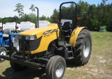 Traktory z napędem 4WD Challenger MT345B