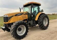 Traktory z napędem 4WD Challenger MT475D