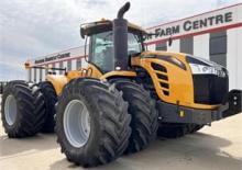 Traktory z napędem 4WD Challenger MT955C