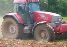 Traktory z napędem 4WD McCormick MTX 185