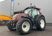 Traktory z napędem 4WD Valtra N 121 HI