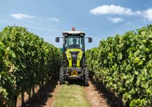 Traktory z napędem 4WD Claas Nexos 230 F