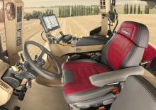 Traktory z napędem 4WD Case IH Optum 270 CVXDrive