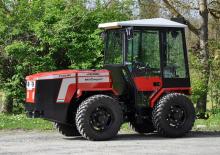 Traktory z napędem 4WD Pierre P140.80
