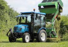 Traktory z napędem 4WD LS R41 HST