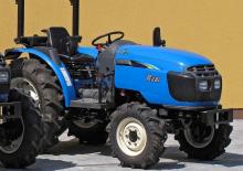 Traktory z napędem 4WD LS R28i HST