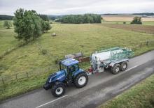 Traktory z napędem 4WD New Holland T7.165 S