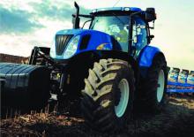 Traktory z napędem 4WD New Holland T 7030 (500)