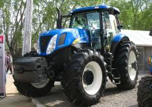 Traktory z napędem 4WD New Holland T 7060 (500)