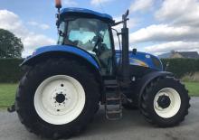 Traktory z napędem 4WD New Holland T6090 SideWinder II