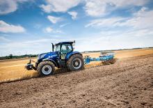 Traktory z napędem 4WD New Holland T7.195 S