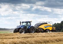 Traktory z napędem 4WD New Holland T7.290