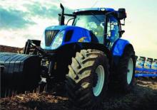 Traktory z napędem 4WD New Holland T7040 
