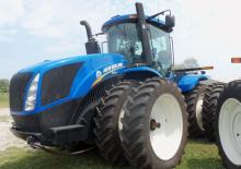 Traktory z napędem 4WD New Holland T9.450