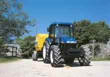 Traktory z napędem 4WD New Holland TD95Plus
