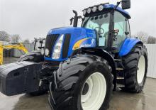 Traktory z napędem 4WD New Holland TG 230 (272)