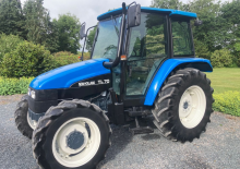 Traktory z napędem 4WD New Holland TL 70 (520)
