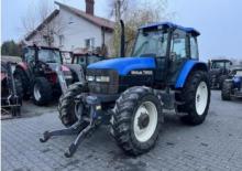 Traktory z napędem 4WD New Holland TM 125 (201)