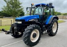 Traktory z napędem 4WD New Holland TM 130 (380)