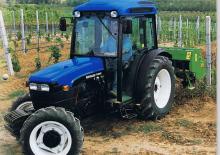 Traktory z napędem 4WD New Holland TN 70 D (754)