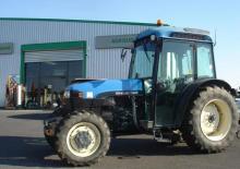 Traktory z napędem 4WD New Holland TN 80 F DT (551)