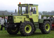 Traktory z napędem 4WD Mercedes-Benz Trac 1100