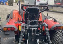 Traktory z napędem 4WD Carraro TRX 8400